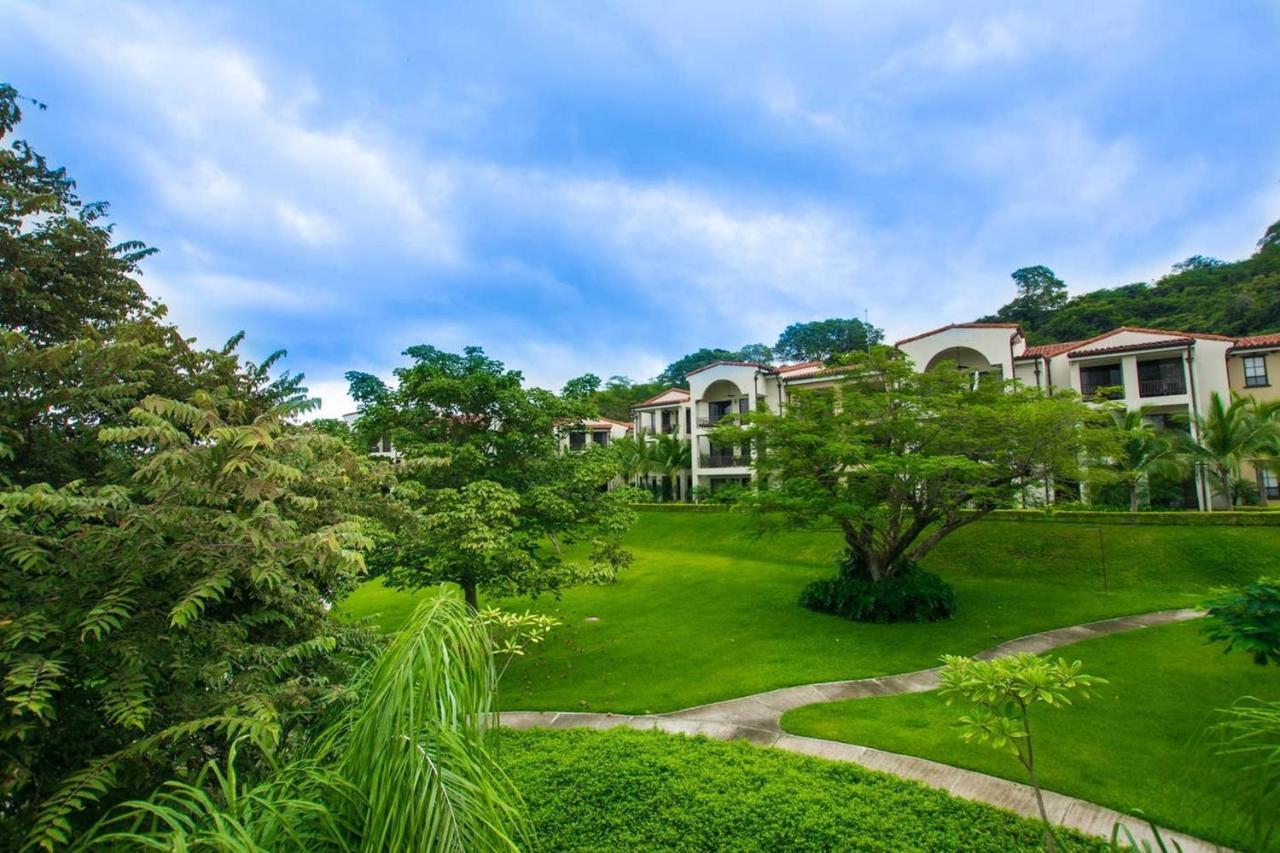 Nicely Decorated 3Rd-Floor Beauty With Pool-View Balcony In كوكو المظهر الخارجي الصورة
